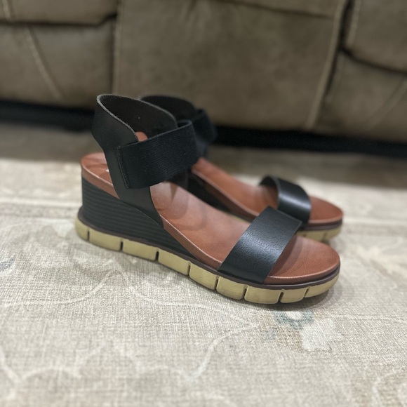 MIA Black and Tan Wedge Sandals - Picture 3 of 4